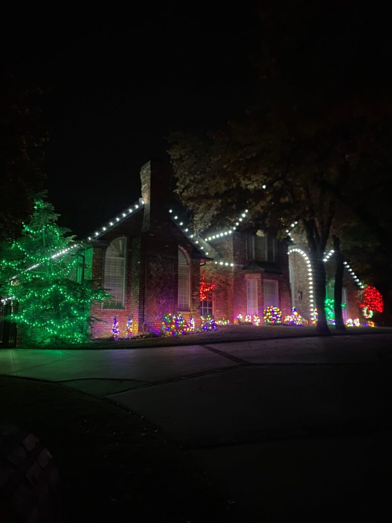 Best Christmas Lighting Installation in Edmond