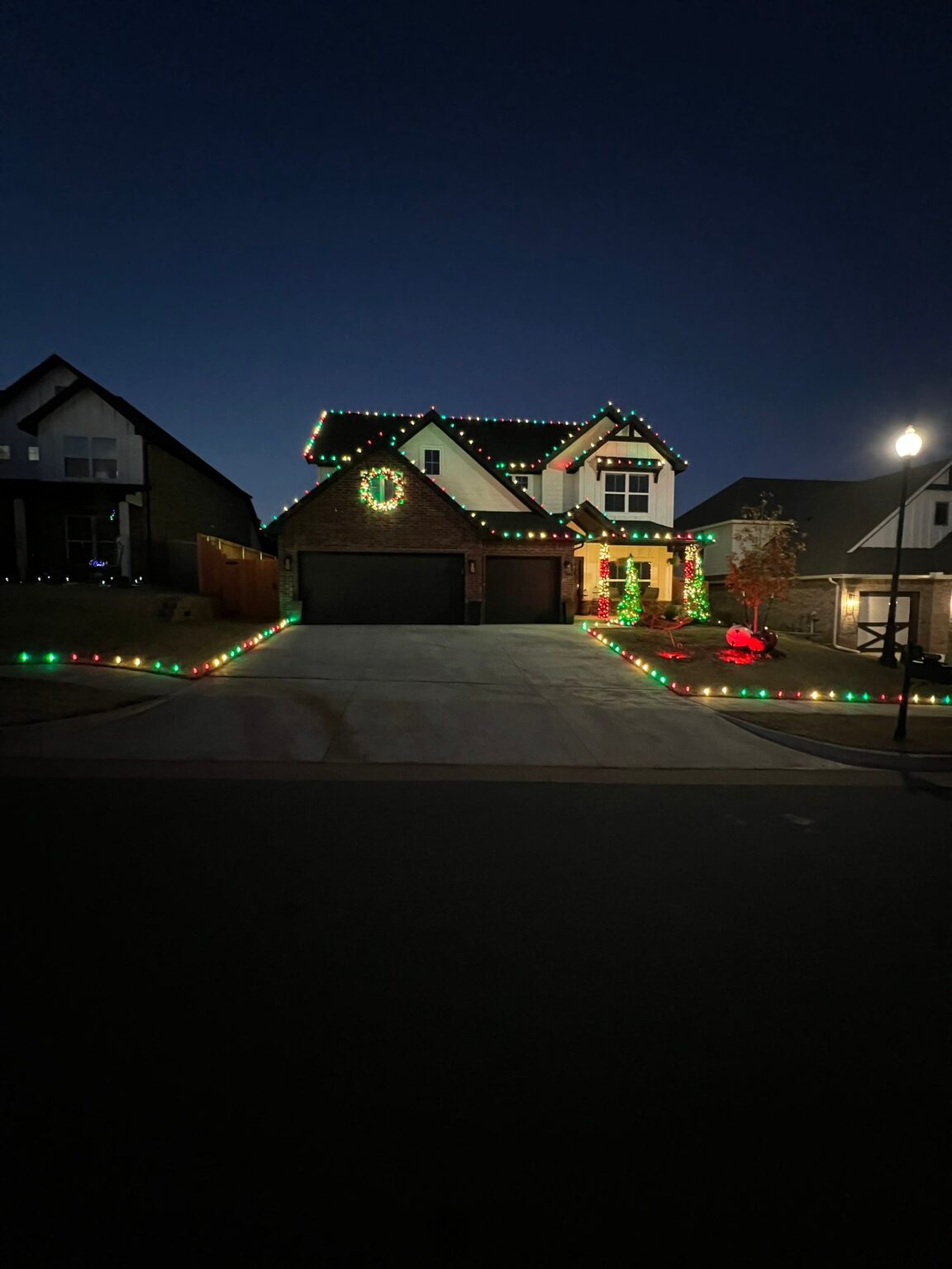 Professional Christmas Lighting Installation in Edmond