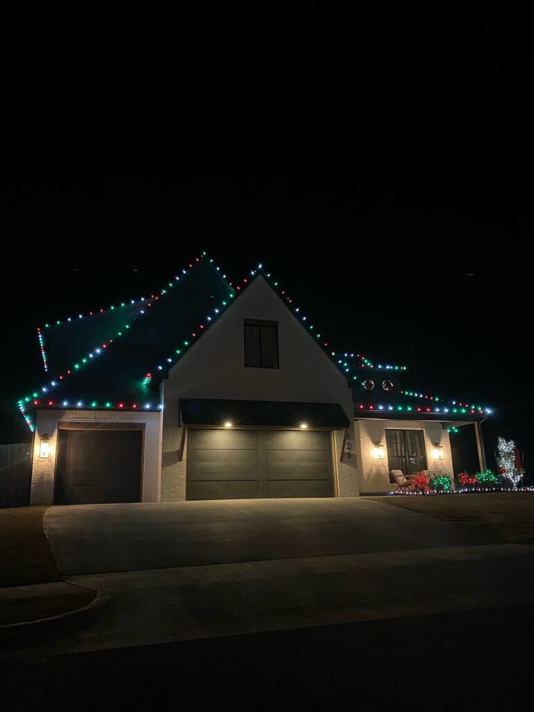 Top Christmas Lighting Installation in Guthrie OK